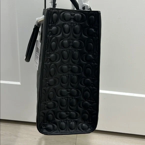 Coach (NWT) Maggie Tote in Signature Leather - Picture 7 of 17